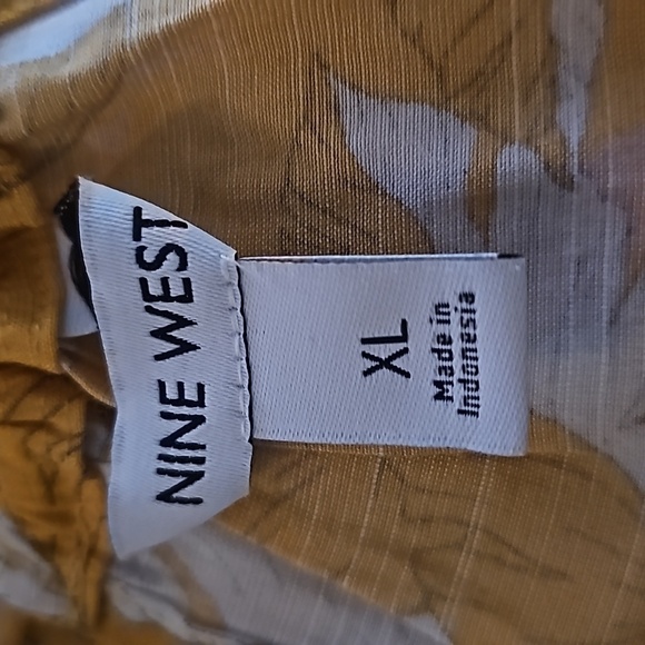 Nine West Yellow Leaf Print Sleeveless Blouse Tank XL - Picture 3 of 9